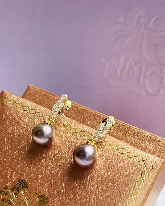 Earrings AME Jewellery 8mm Aubergine Freshwater Pearl Drop Earrings in 14K Yellow Gold